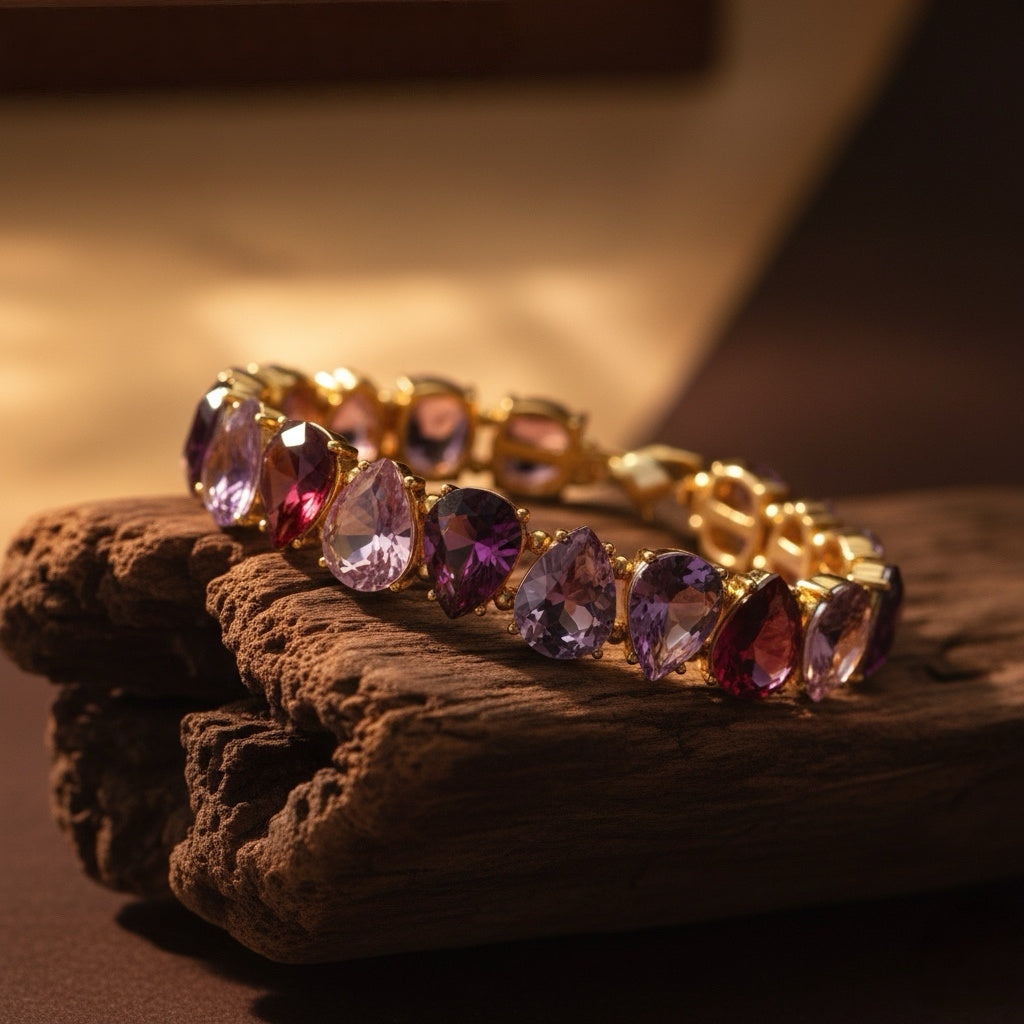 Antique-Gilt Prong-Set · Quad Teardrop Bracelet