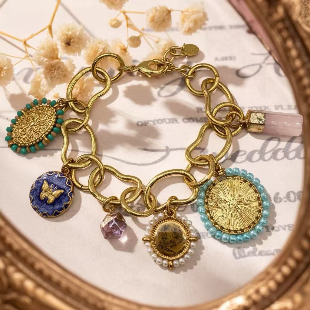 Antique-Gilt Hammered Links · Relief Medallions × Enamel Charms Bracelet