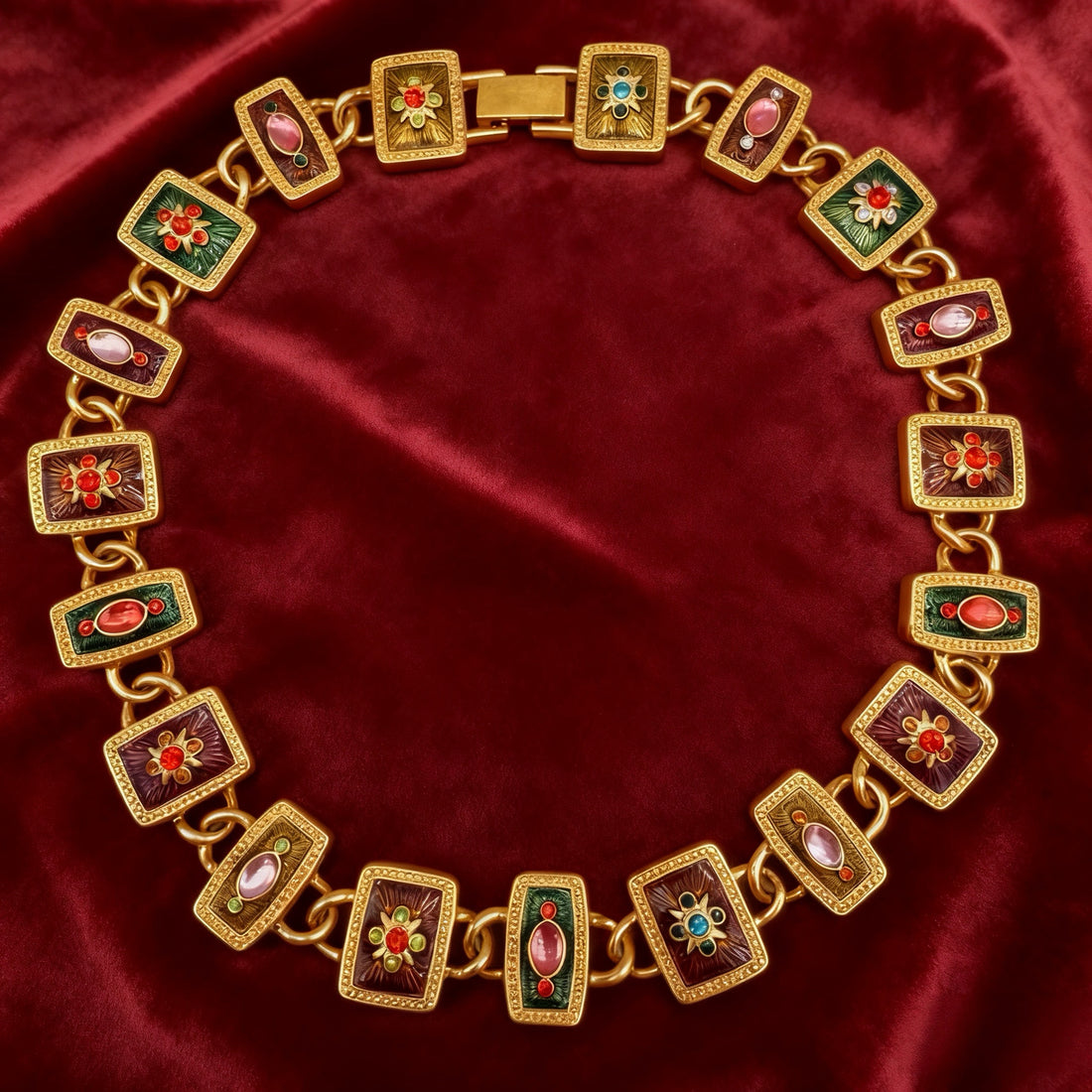 Antique-Gilt · Color Enamel Medallion Necklace